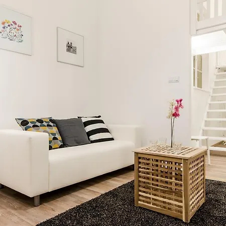 Apartment Clove *