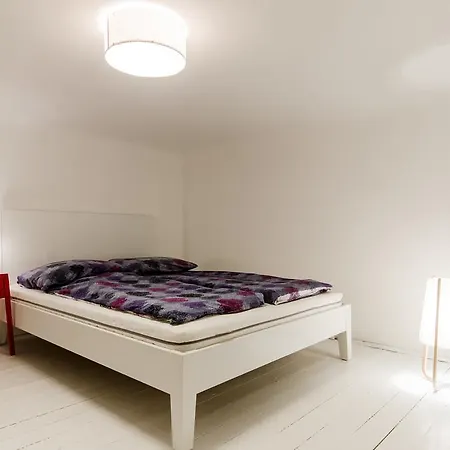 Clove Apartment *